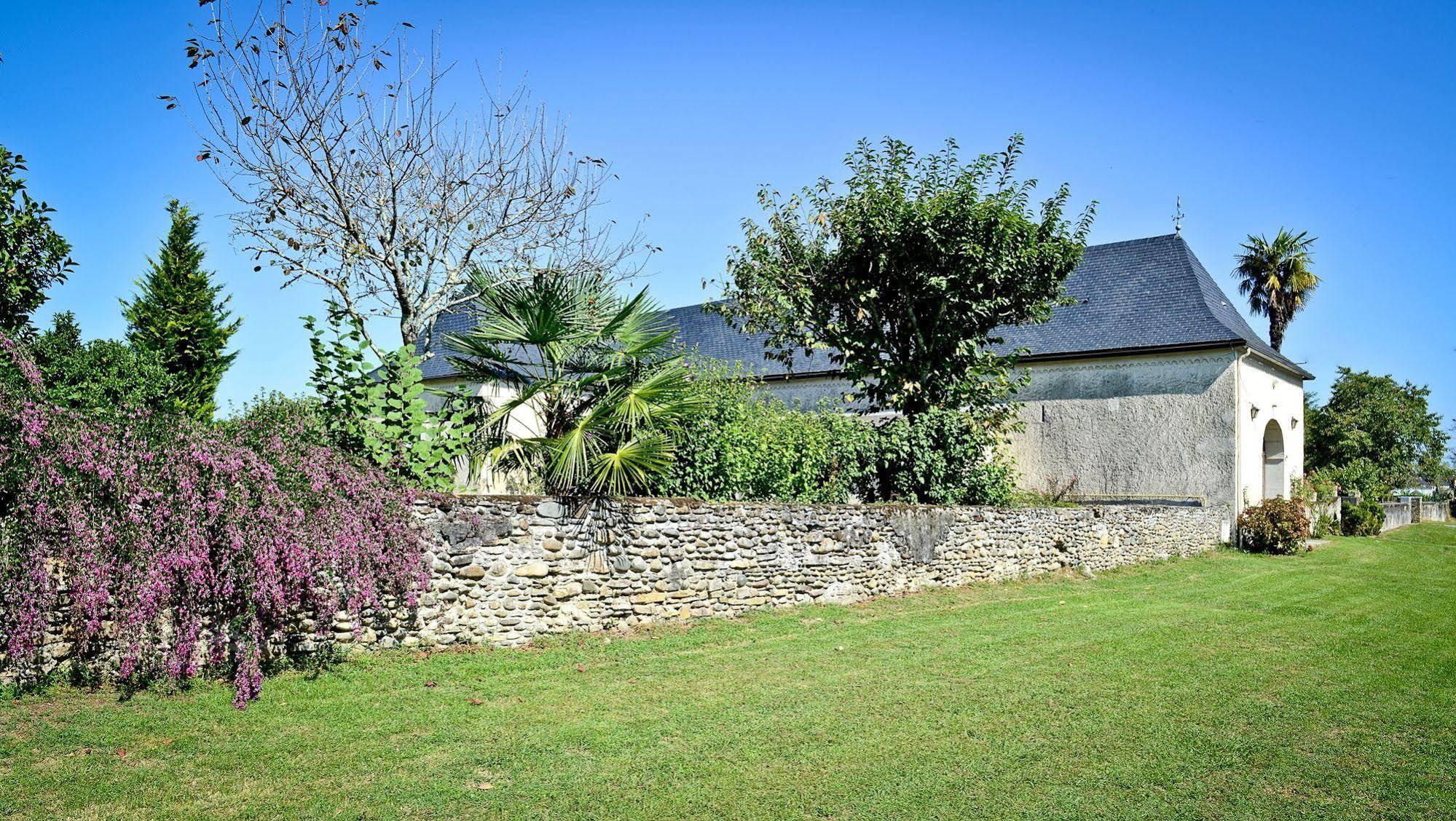 Hotel Logis Chez Germaine Geüs-d'Oloron Exterior foto